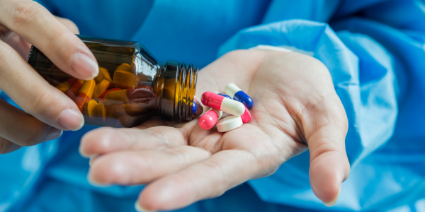 Medicamentos e insumos farmacêuticos inovadores importados podem ter o registro facilitado